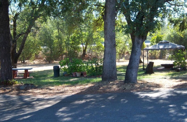 Shasta Dam Motel