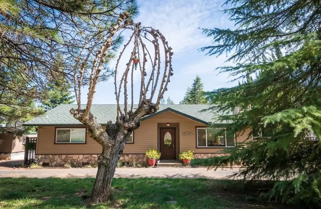 Shasta Lake Housenn
