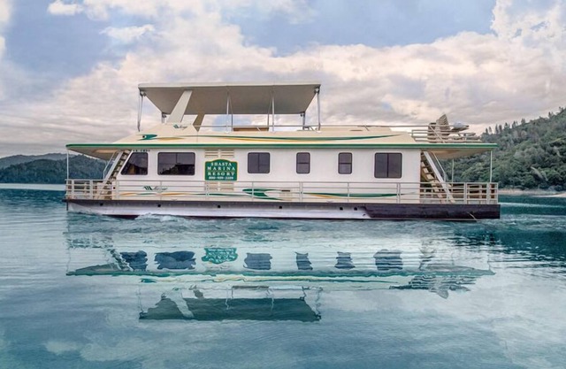 Shasta Marina am Packers Bay Mirage I Hausboot