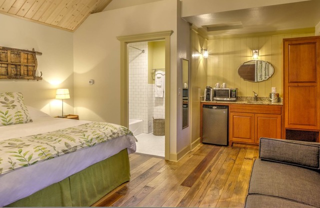 Shasta View Lodge