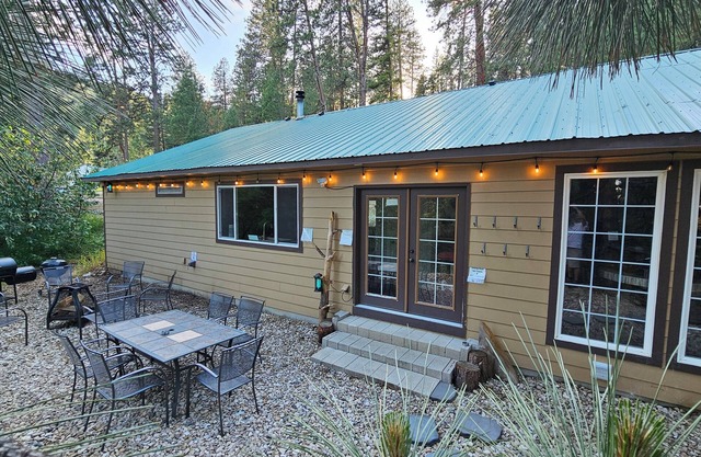 Shattuck Mountain Retreat