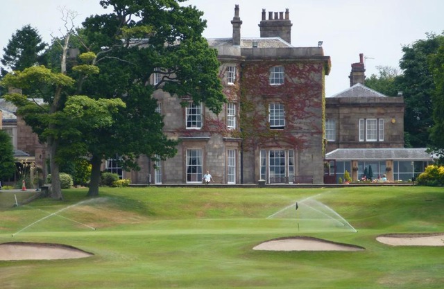 Shaw Hill Hotel Golf And Country Club
