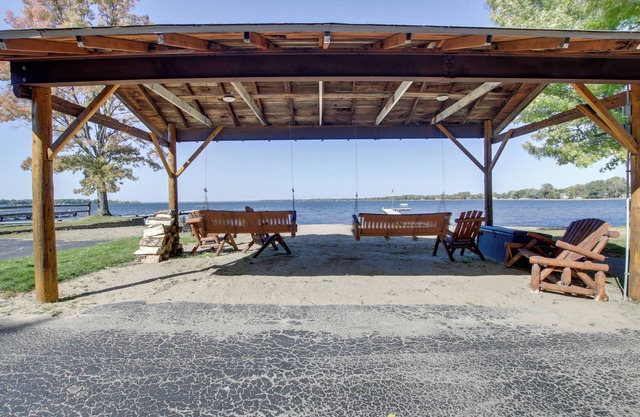 Shawano Lake Cabin w/ Boat Dock!