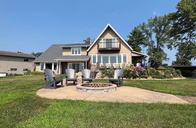 Shawano Lake House on The Point