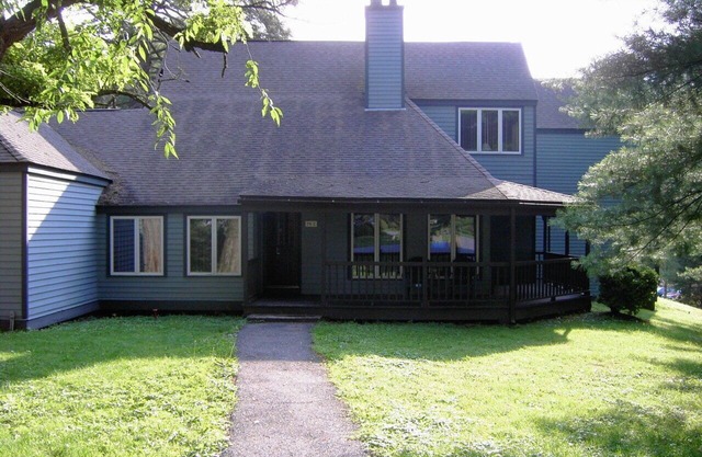 Shawnee Village Pocono Mountains on Delaware River Hiking Biking Golf Pool Spa