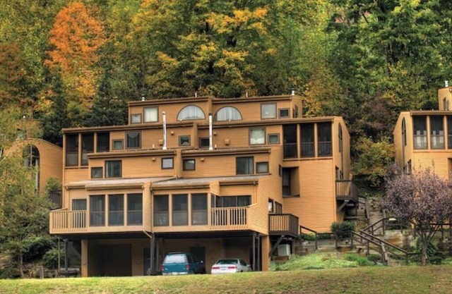 Shawnee Village - 2 bdrm villa