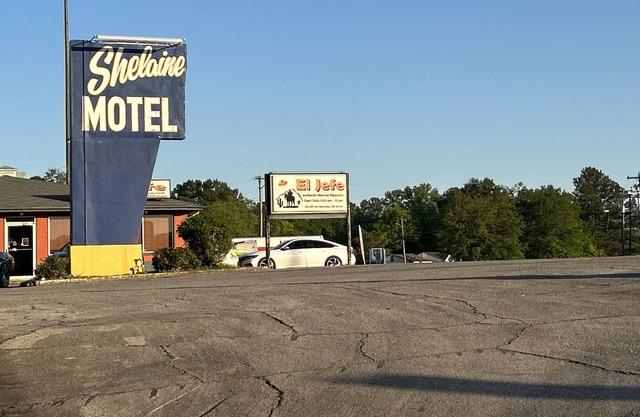 Shelaine Motel