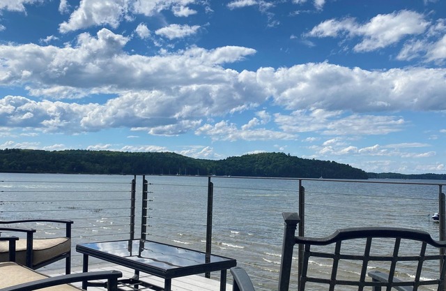 Shelburne Bay Waterfront Getaway