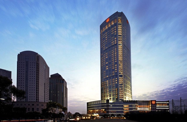 Sheraton Shanghai Waigaoqiao Hotel