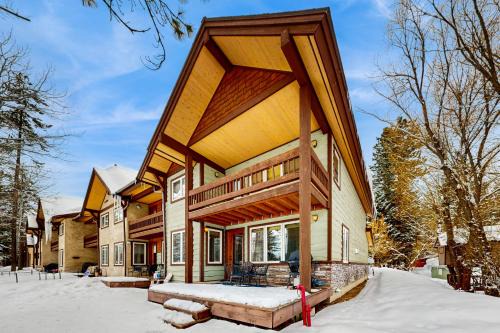 Shiner Creek Retreat