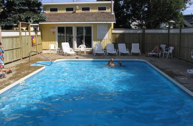 Shining Waters Country Inn