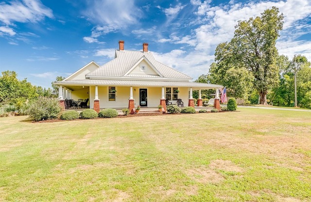 Shoal Creek Acres | Historic Charming Farmhouse on 23 Acres Near Helen