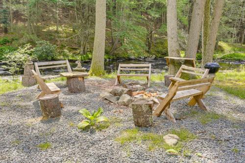 Shohola Creek On-Site Updated Getaway with Deck!
