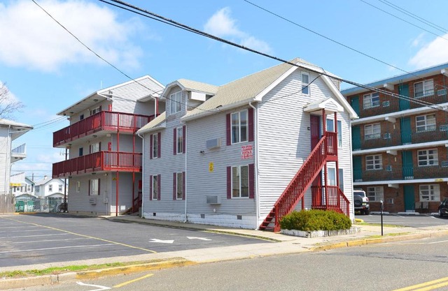 Shore Beach Houses - 52 - 401 Porter Avenue