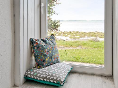 Shore Cottage