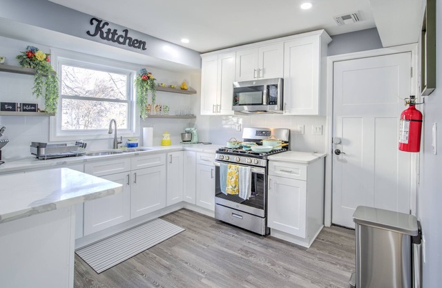 Shore house Family Vacation Home, NJ Pet Friendly, 5-min walk to the theme park!