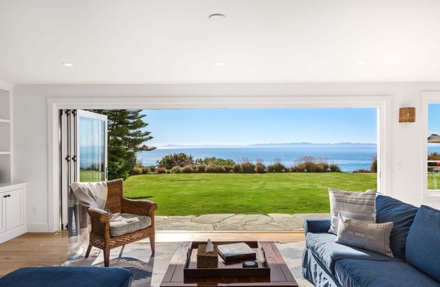 SHORELINE BLISS - Oceanfront - Private Peninsula - Pet Friendly - Bikes