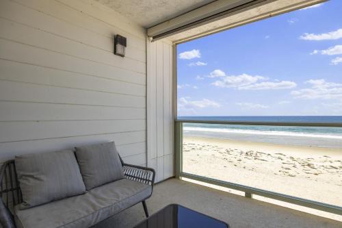 Shoreline Hideaway