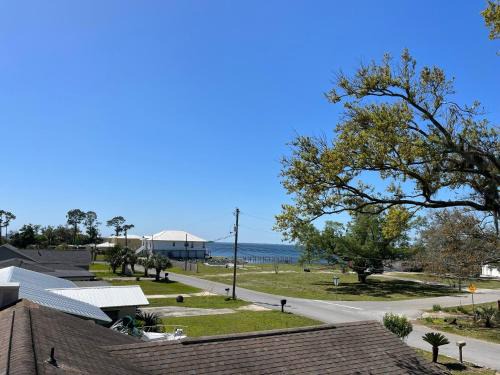 Shoreline House