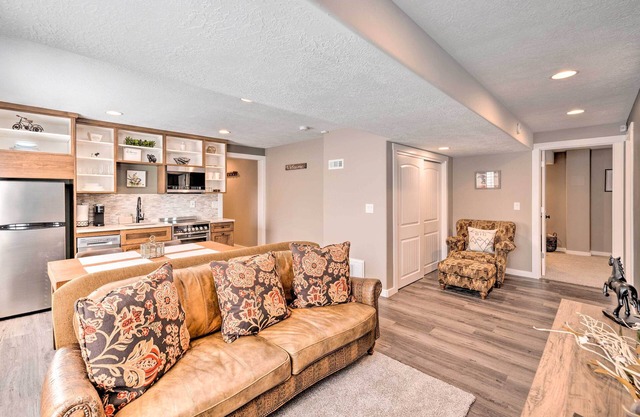 Short Drive to State Parks: Herber City Apt