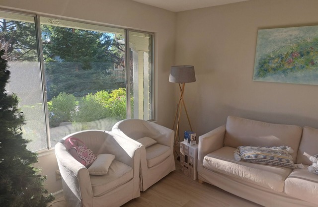 Short term rental in amazing home in Martinez with swimming pool, wifi
