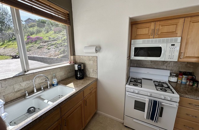Short Term Rental in Lakeside, CA with amazing views of the El Cap Mountains