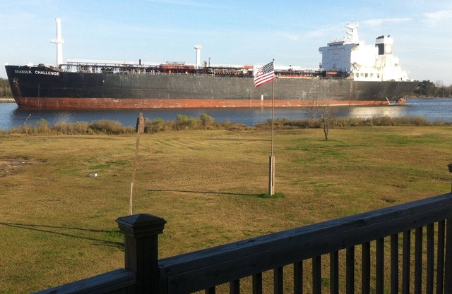 Haus am Wasser am Calcasieu Ship Channel