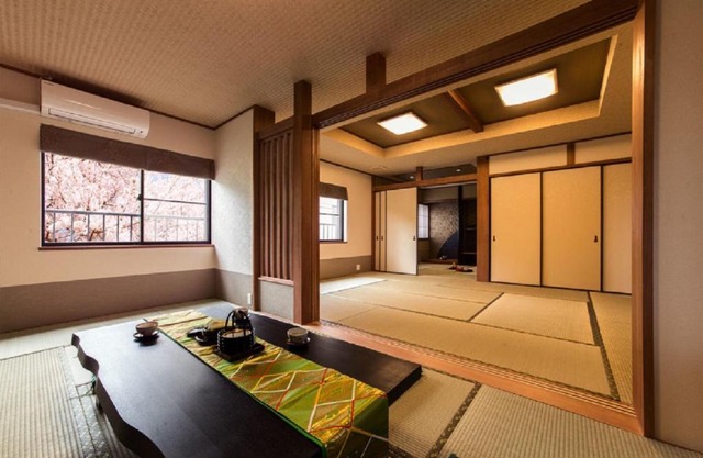 Show Wa No Yado Tsuchiya