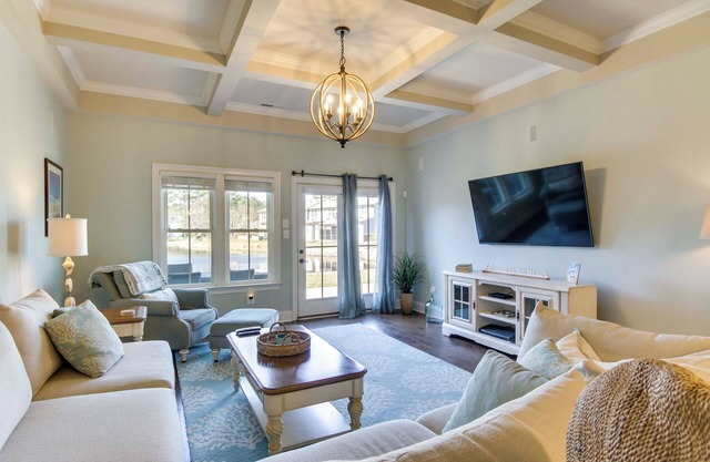 Shuttle to Beach: Ocean View Home w/ Patio