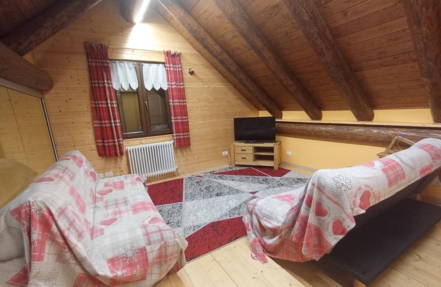 SIBERIA HUT