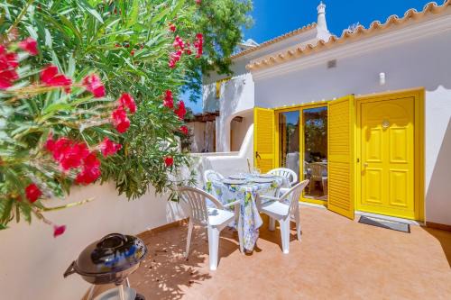 Side Villas - 1bdr Retreat with BBQ & Patio