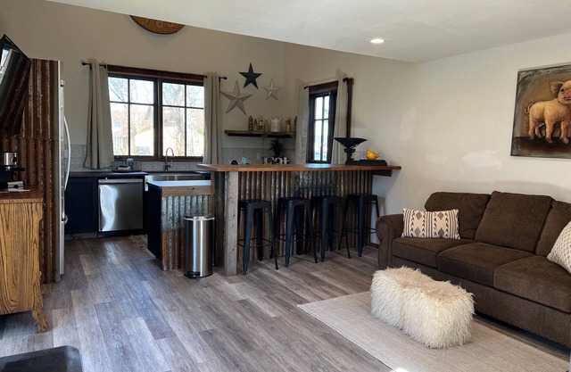 Sierraville Cottage - Spacious, Private, Gorgeous, Comfy - Sleeps up to 6