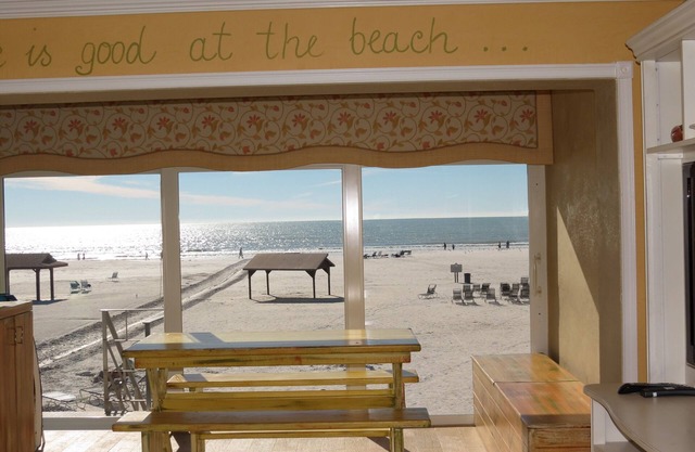 Siesta Key, Strandwohnung am Strand Nr. 1 in Amerika! 2 Schlafzimmer, 2 Bäder, 6 Personen
