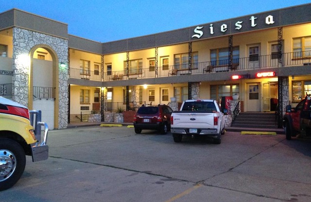 Siesta Motel