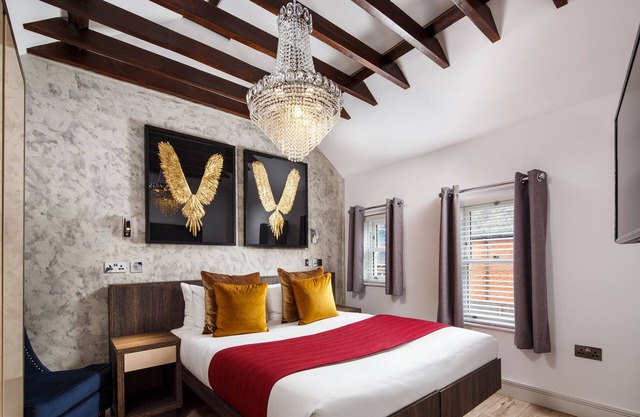 Signature Suites
