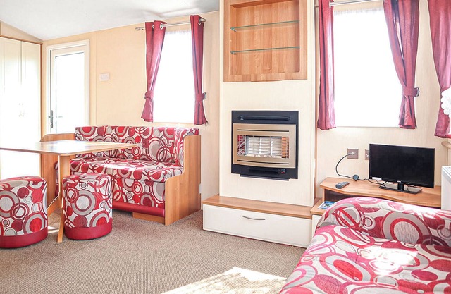 Silver 6 Caravan (Pet)