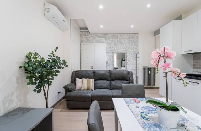 Silver Dream Cornelia, Elegant Apt with Car Park