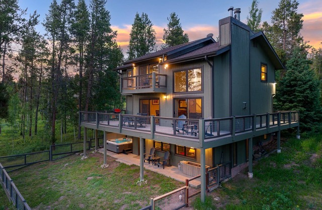 Silver Lining Lodge I Amazing Views I Best Price I FREE Adventures Daily