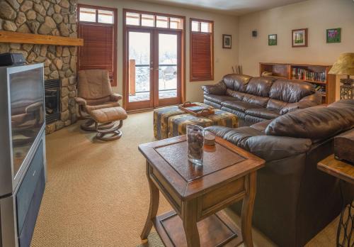 Silver Tip 2 Bedroom Condo