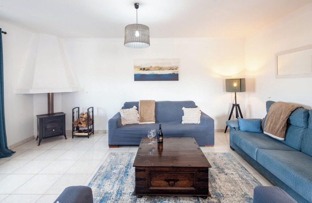 Silvercoast Apartments - Tulip - Schwimmbad, Jacuzzi und herrlichem Meerblick