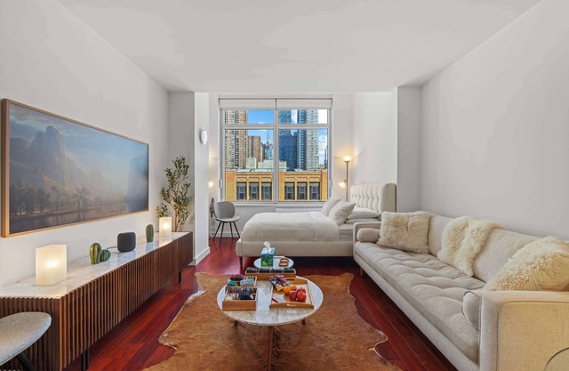 Silverline by Rove | Studio w/Shared Amenities