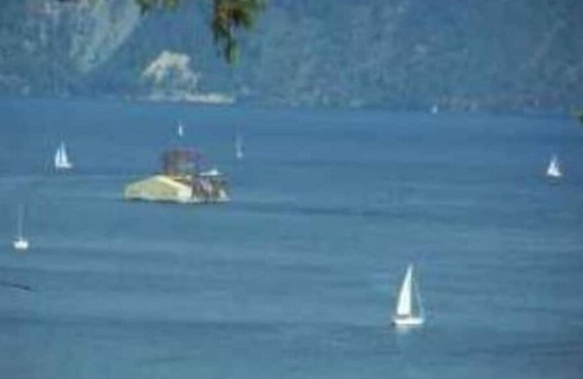 SILVERWOOD, BAYVIEW, LAKE PEND ORIELLE, FARRUGUT PARK HIDEAWAY pet-friendly!