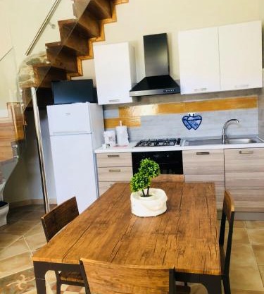 Simone Home