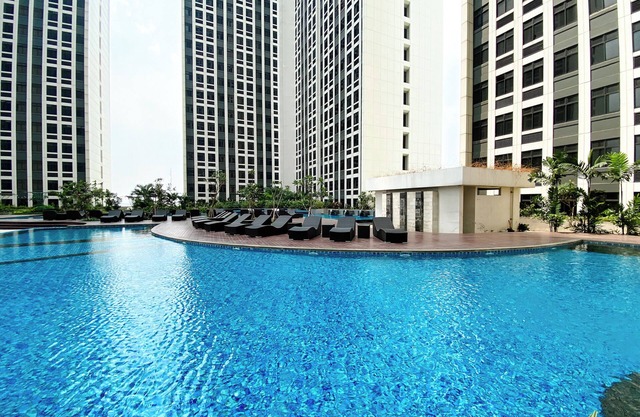 Simple 3Br At Pollux Chadstone Apartment