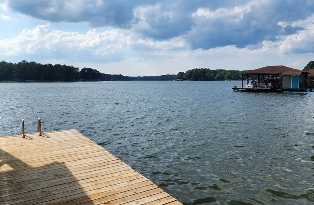 Simply Peaceful | Pet-Friendly | Peaceful & Private | 6ft Water Depth