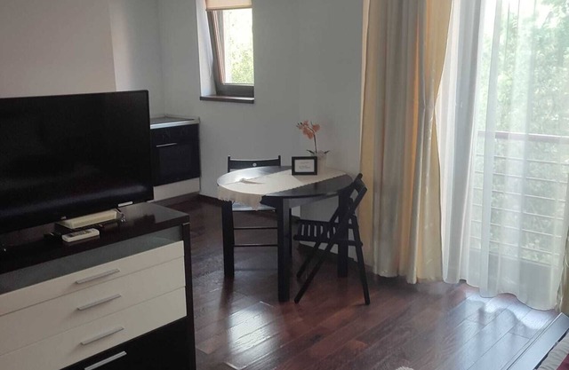 Simply Stunning and Elegant Studio in the hart of city