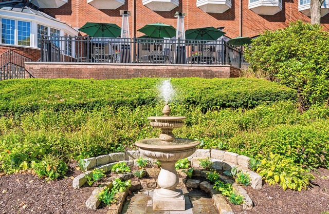 Simsbury Inn