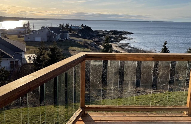 Sinclair Island with Water View and amazing SUNSETS