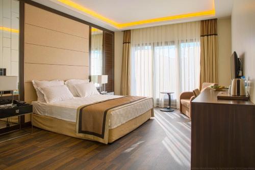 Single double hotel
