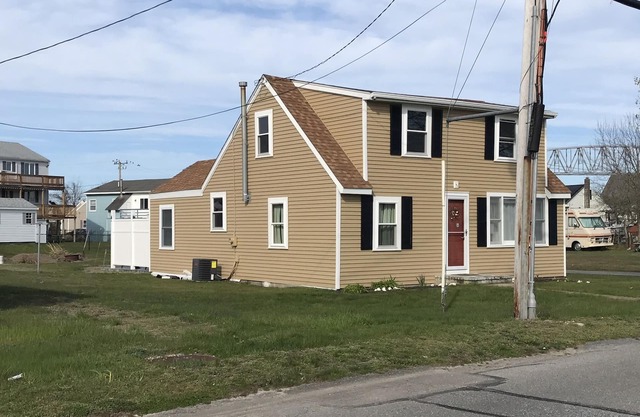 Single family home in buzzards bay